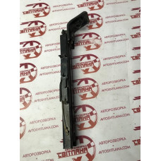 Направляюча нижня здвижної дверки лівої Citroen Berlingo 2003-2008 9033C7